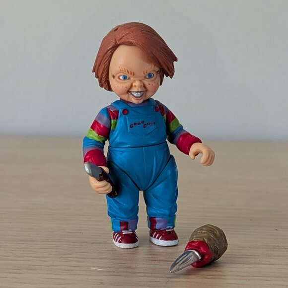 Childs Play Chucky GASHAPON T-Arts - Takara Tomi Arts Capsule Toy - Picture 2 of 6